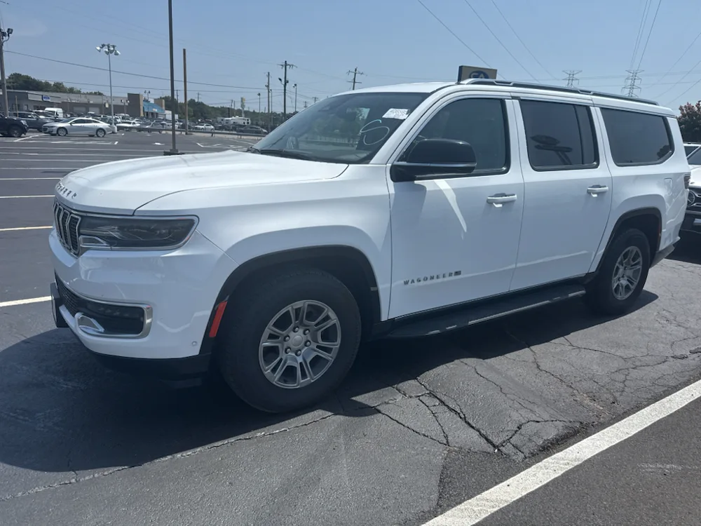 2024 Jeep Wagoneer L Base