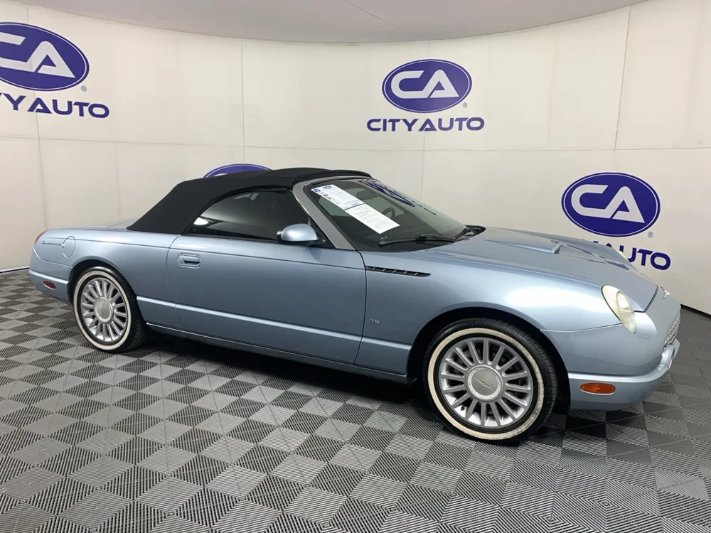 2004 Ford Thunderbird