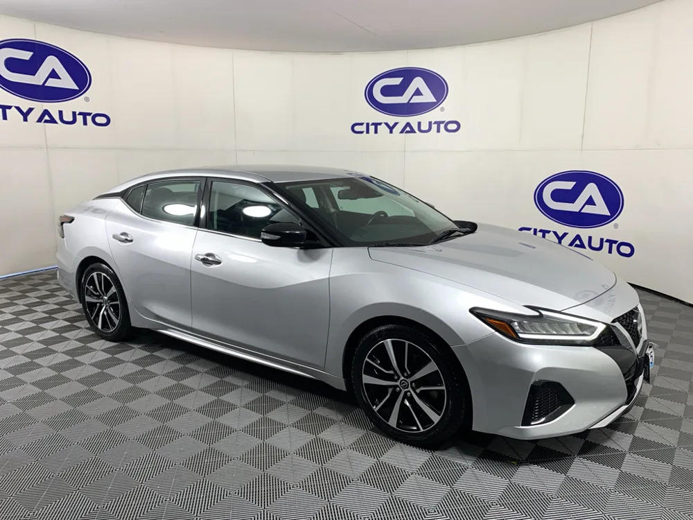 2023 Nissan Maxima SV