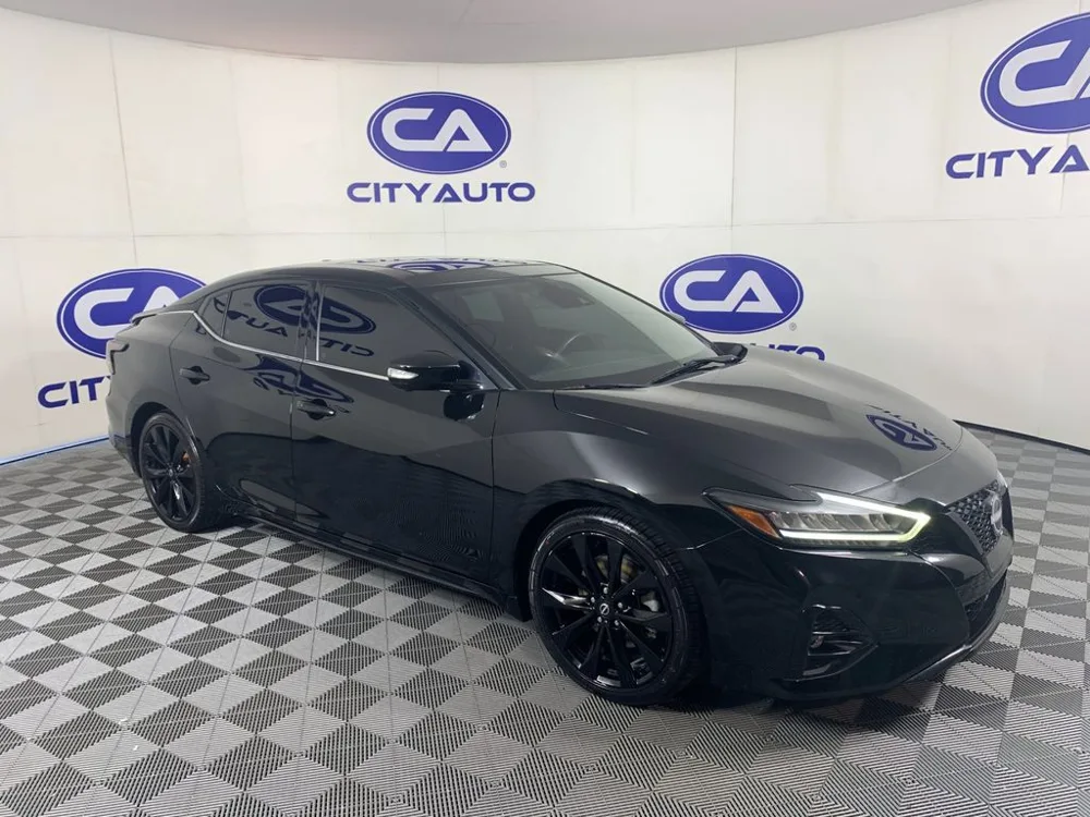 2023 Nissan Maxima SR
