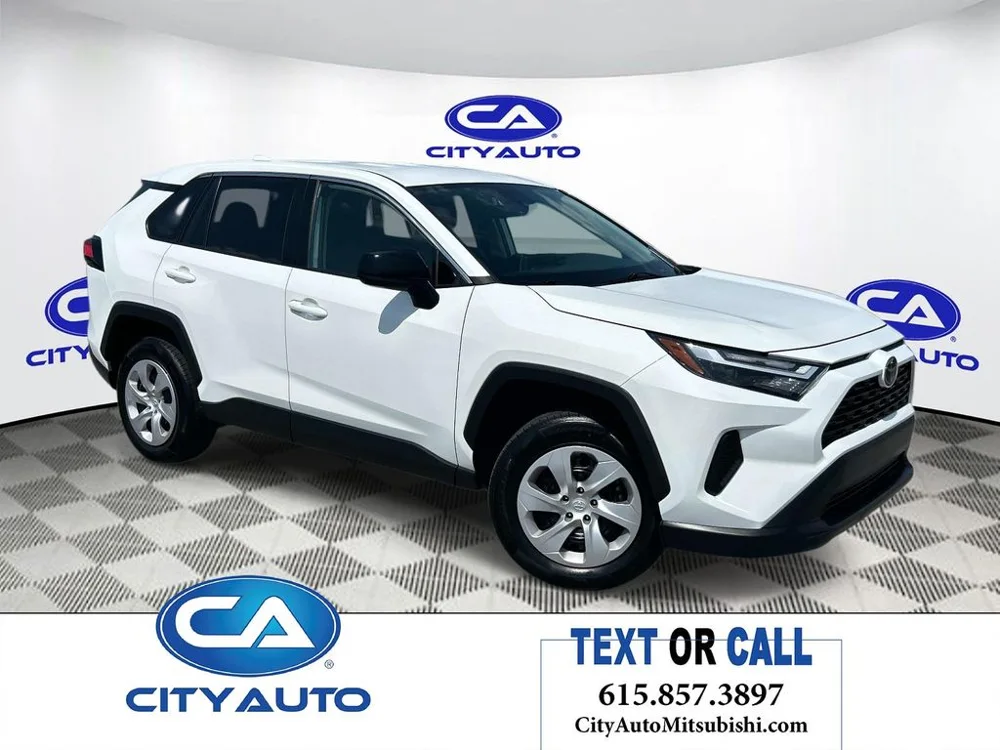 2025 Toyota RAV4 LE
