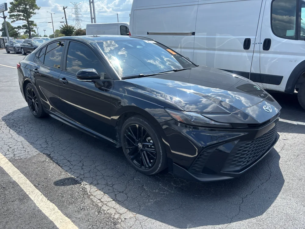 2025 Toyota Camry Hybrid SE
