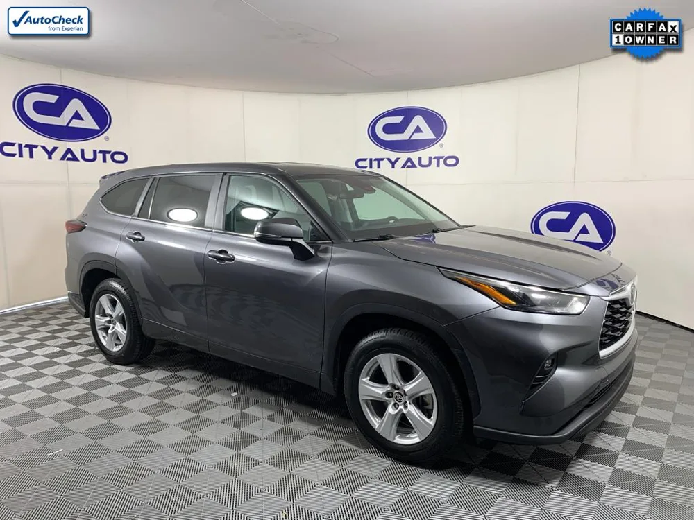 2024 Toyota Highlander LE