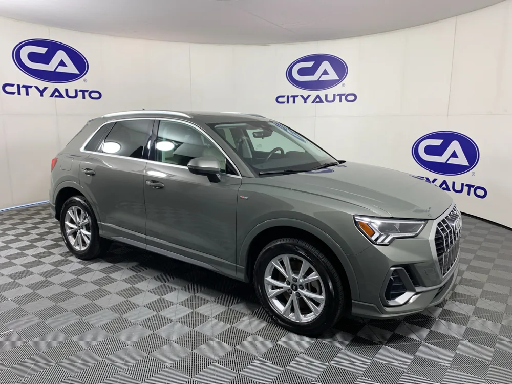 2025 Audi Q3 S line Premium